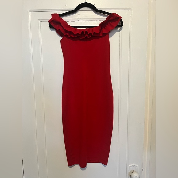 Zara red off the shoulder dress - Picture 3 of 3